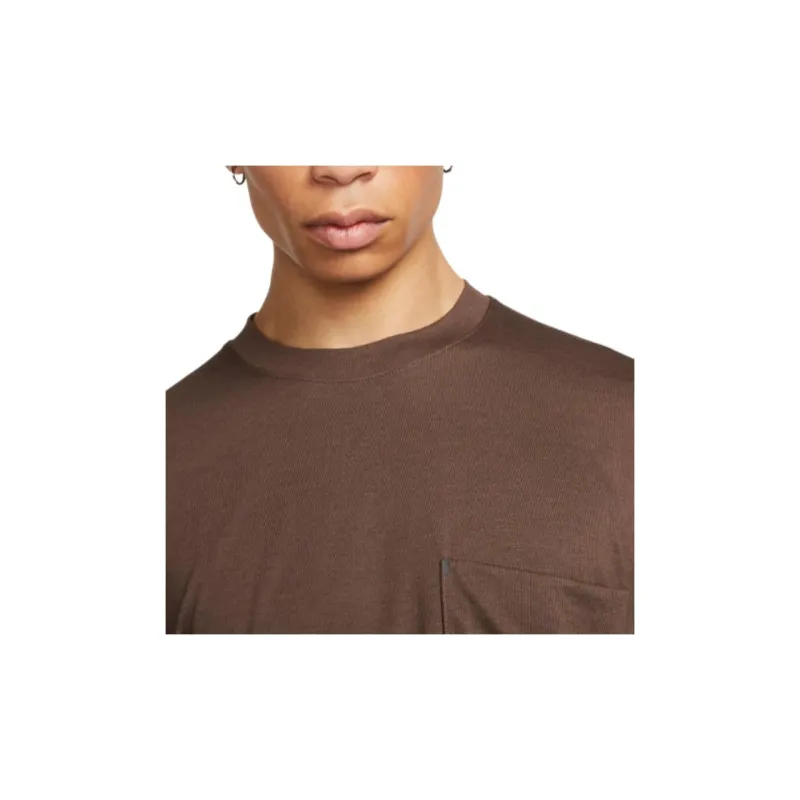 Nike SPORTSWEAR TECH PACK T-Shirts Men Brown-4