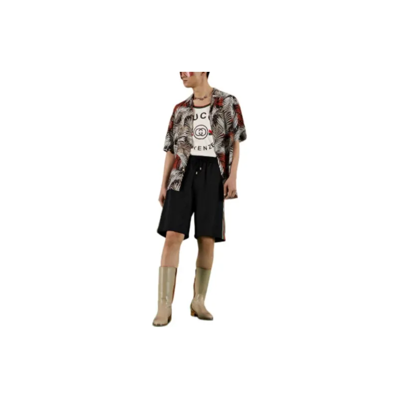 GUCCI Rear GG print Shorts-3