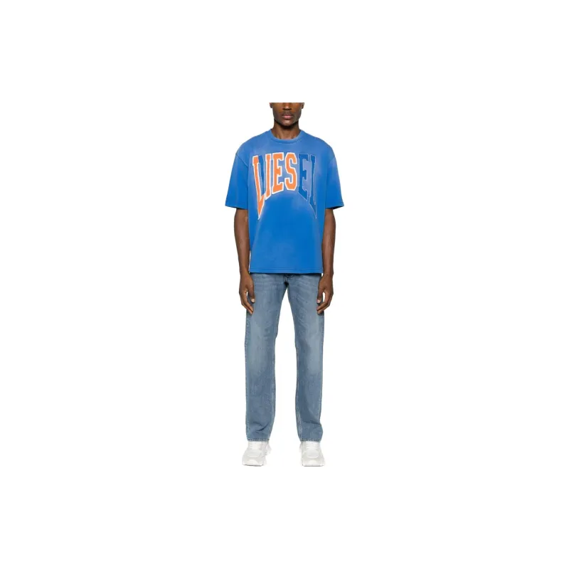DIESEL Larkee Straight leg Jeans-3
