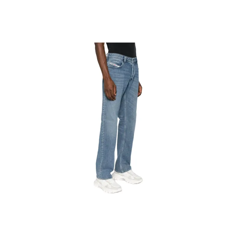 DIESEL Larkee Straight leg Jeans-1