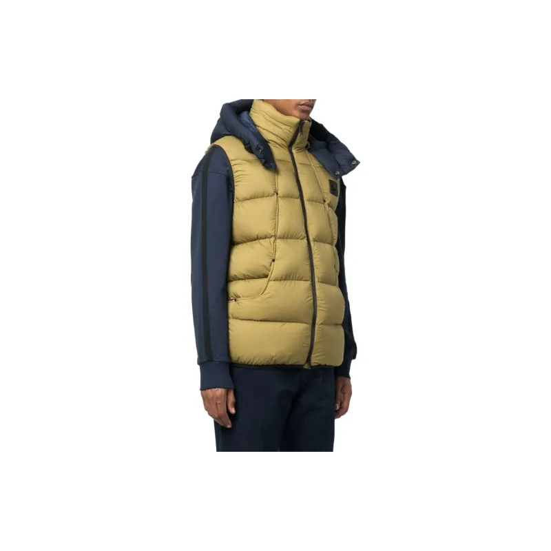Moose Knuckles Flightweight Bushwick Vest-3