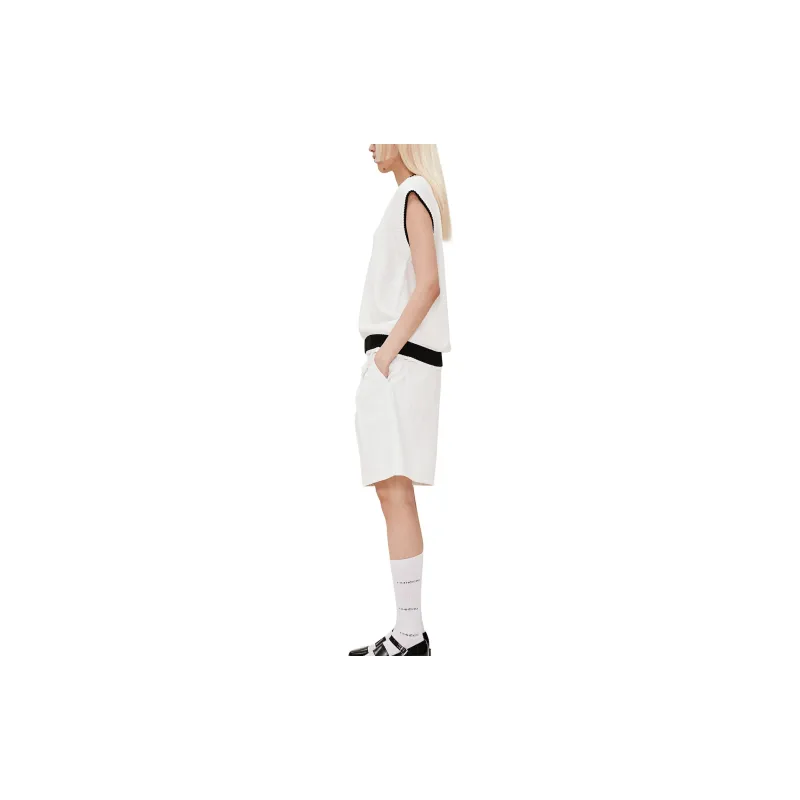 KIMHEKIM High rise Logo patch Denim Shorts-2