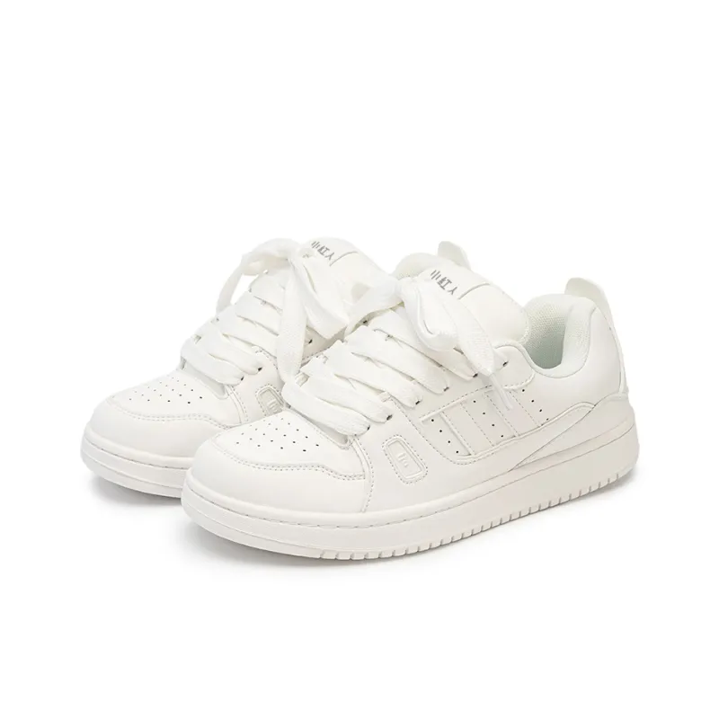 Little Red Man Non slip Lightweight Low Top Skateboard Shoes Unisex White-3