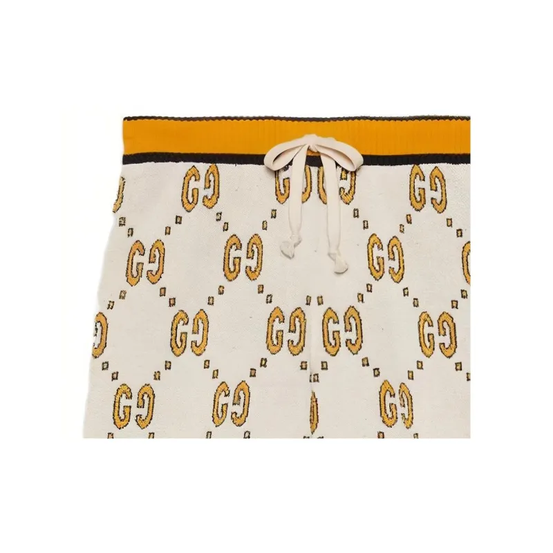 GUCCI Casual Shorts Men Yellow-4