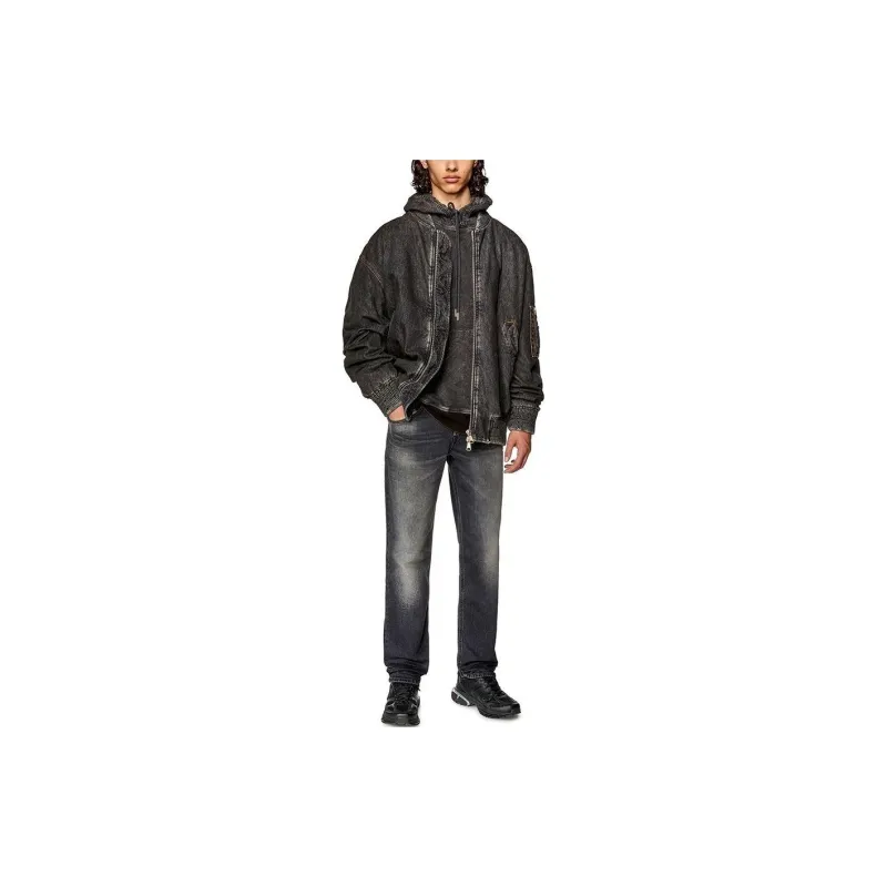 DIESEL 2023 D-Finitive 09G20 Tapered Jeans-1