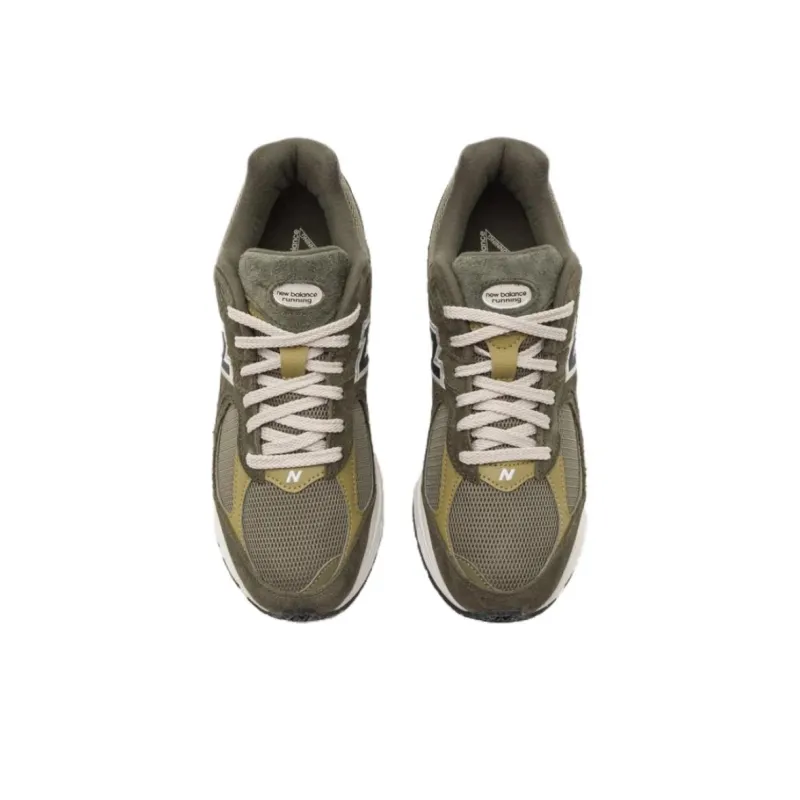 New Balance 2002R Zalando Exclusive Olive-2