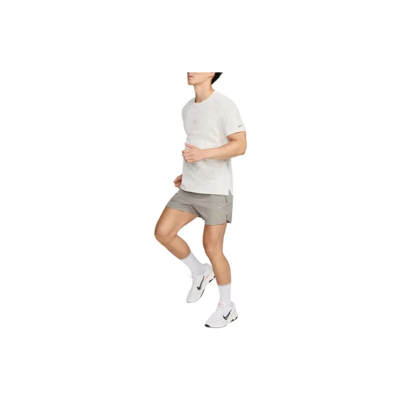 Nike T-Shirts Men Light Gray-2