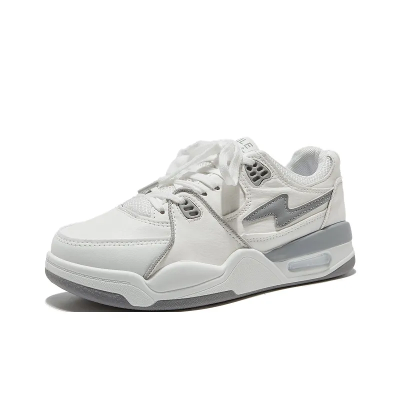 Komanic White Sneakers Wear resistant And Lightweight Low Top Skateboard Shoes Women's-18