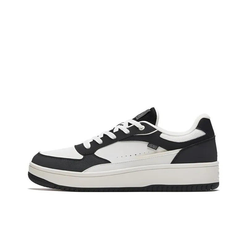 Anta Wear Resistant Slip Resistant Low Top Skateboard Shoes Men's Black White-0