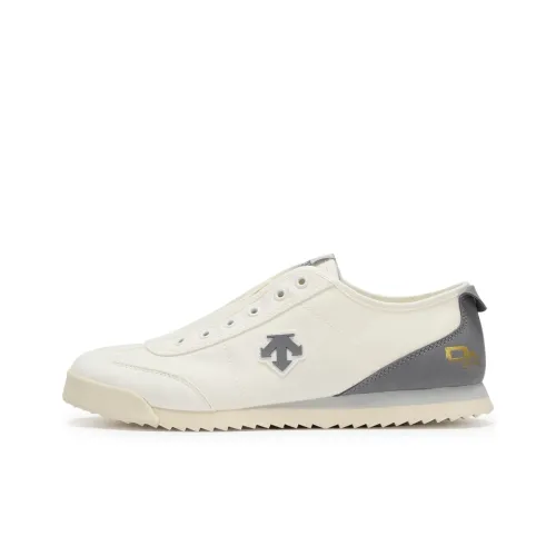 DESCENTE Lifestyle Shoes Men Low-Top Off White