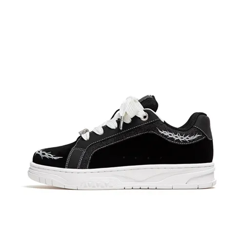 YJ Skateboard Shoes Men Low-Top Black