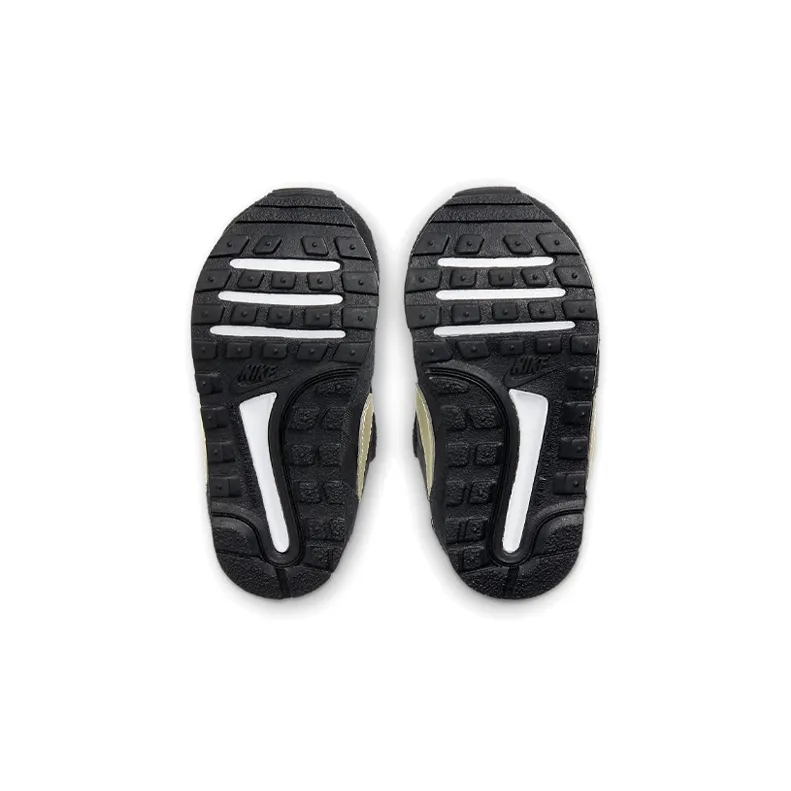 Nike MD Valiant Low Top Running Shoes Black Gold Infant And Toddler-5