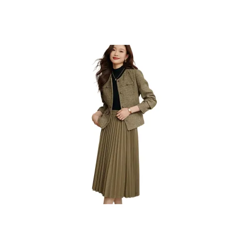 Mo Han Yi Mei Two Piece Skirt Sets Women's Grass Green