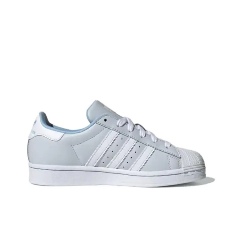 Adidas Hello Kitty X Superstar J 'Embroidered Clouds'-1