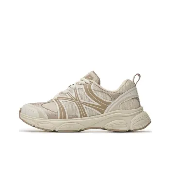 MLB New York Yankees Anti Slip Wear Resistant Low Top Running Shoes Unisex Beige