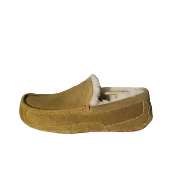UGG Casual Shoes Men's Chestnut