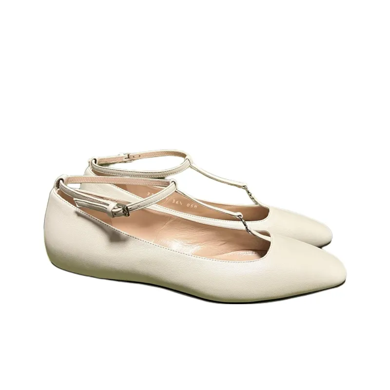 GUCCI Flat Mary Jane Shoes Women's White-2