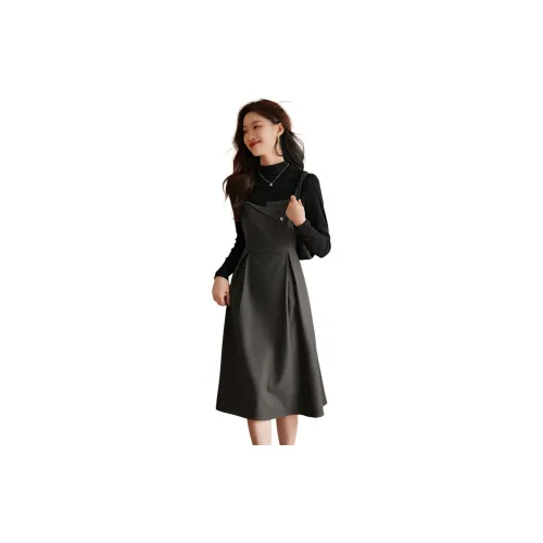 Mo Han Yi Mei Two Piece Skirt Sets Women's Black Lining, Gray Exterior