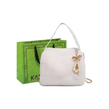 KARUISHA Plush Shoulder Bag Women's Ecru/Gray/Khaki/Pink/Black/Green
