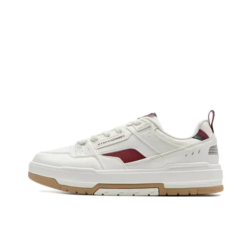 XTEP Anti Slip Wear Resistant Low Top Skateboard Shoes Men's White Red