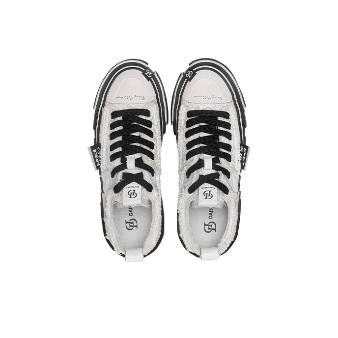 Daisy Fellowes Chocolate Low-Top Skateboard Shoes Unisex-13