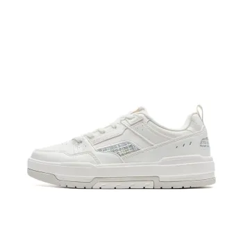 XTEP Wear Resistant Slip Resistant Low Top Skateboard Shoes Women's White