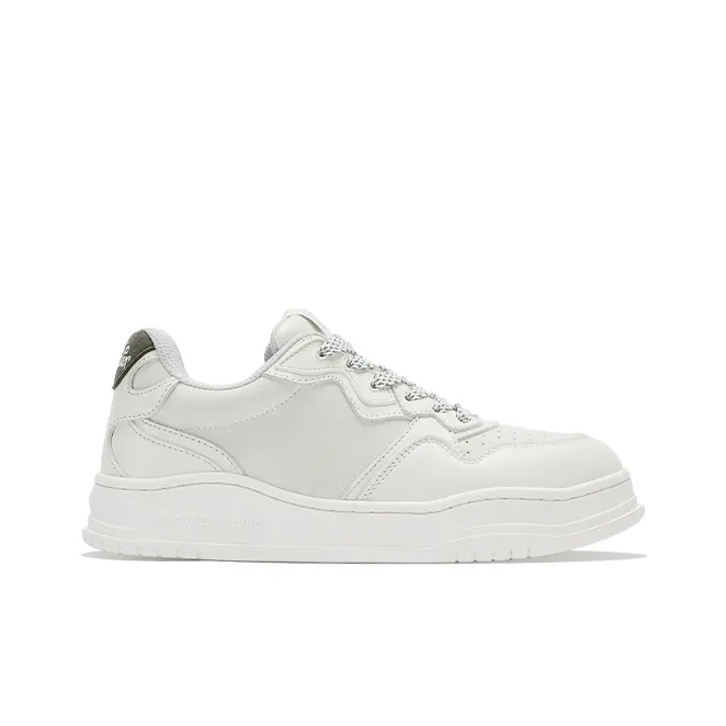 WANDER AROUND Anti Slip Wear Resistant Low Top Skateboard Shoes Women's White-1