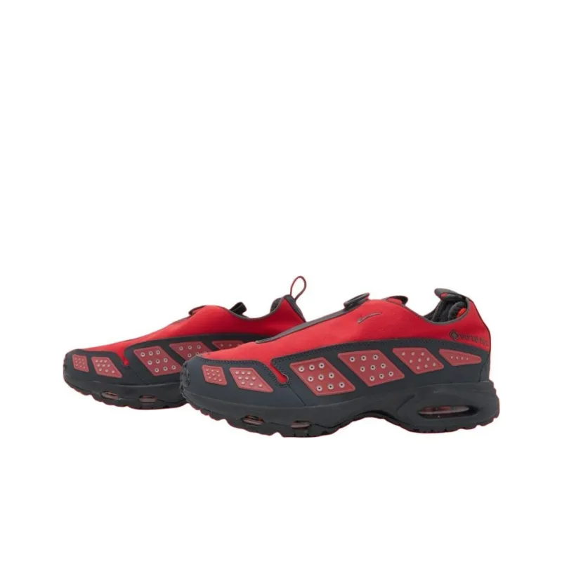 Nike Air Max Sunder Gore Tex Hyper Crimson Women's-1