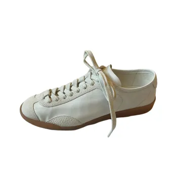 CHANEL Low Top Casual Shoes Women's White