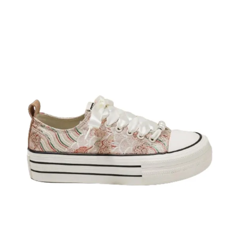 Warrior Abrasion Resistant, Lightweight, And Breathable Low Top Skateboard Shoes Women's Beige Gold-1