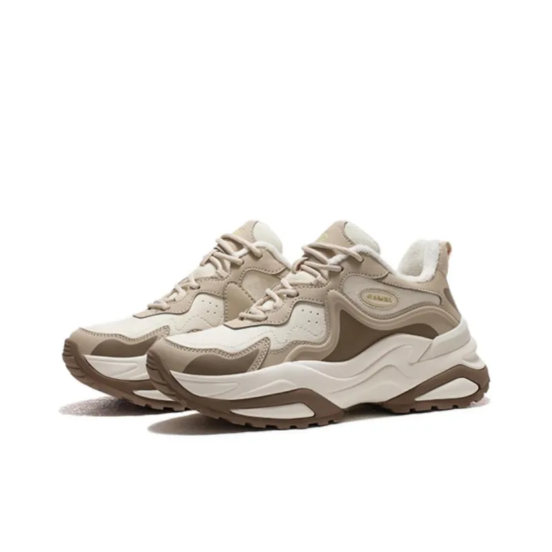 CAMEL Low-Top Hiking Shoes Women's-1
