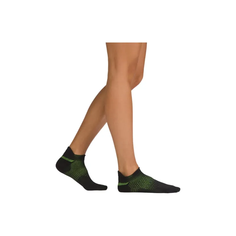 Lululemon MacroPillow Tab Running Socks Medium Cushioning 3 Pack Ankle Socks Women's 3 Pack-4