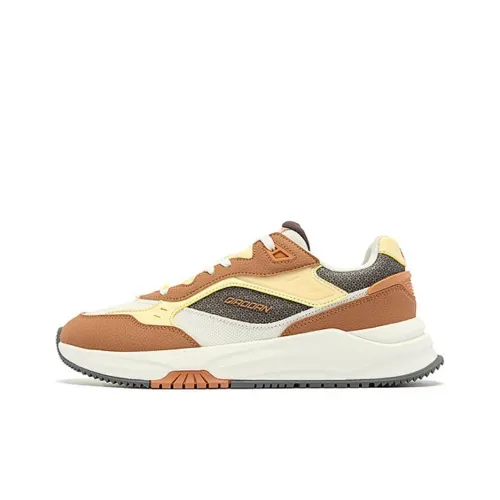 QIAODAN Breathable And Lightweight Low Top Casual Shoes Men's Brown Yellow