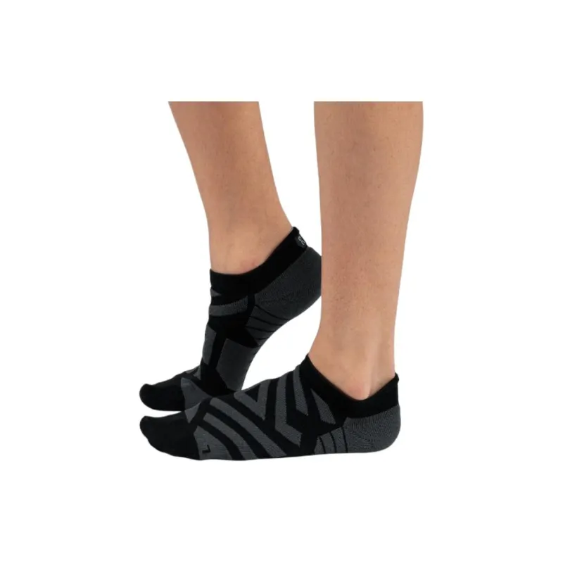 On Unisex Socks-3