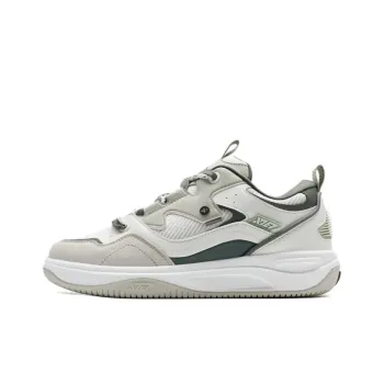 XTEP Kailang Wear Resistant Slip Resistant Low Top Skateboard Shoes Men's White Gray