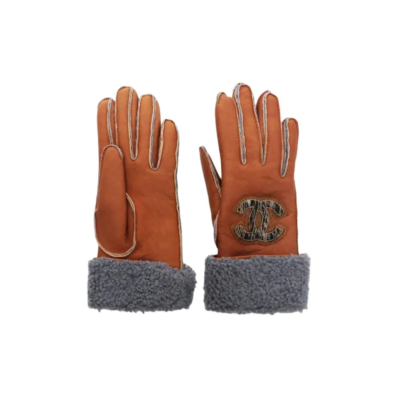 CHANEL 2000s Cc Shearling Gloves-1