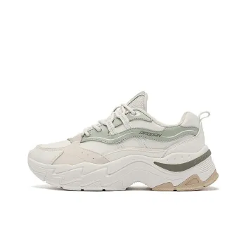 QIAODAN Non slip Lightweight Low Top Chunky Sneakers Women's White Green