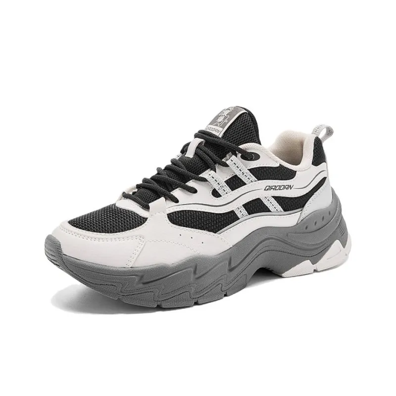 QIAODAN Lightweight And Wear resistant Low Top Chunky Sneakers Women's White Black-2
