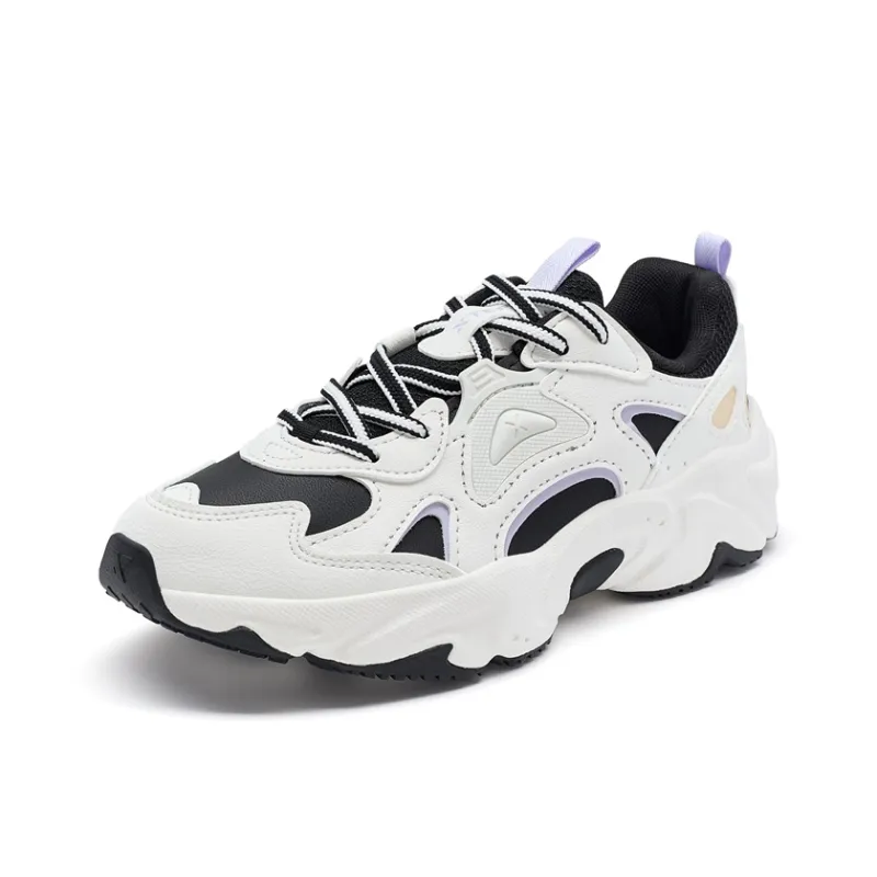 XTEP Star Trail Slip Resistant Breathable Low Top Casual Shoes Women's White Black-1
