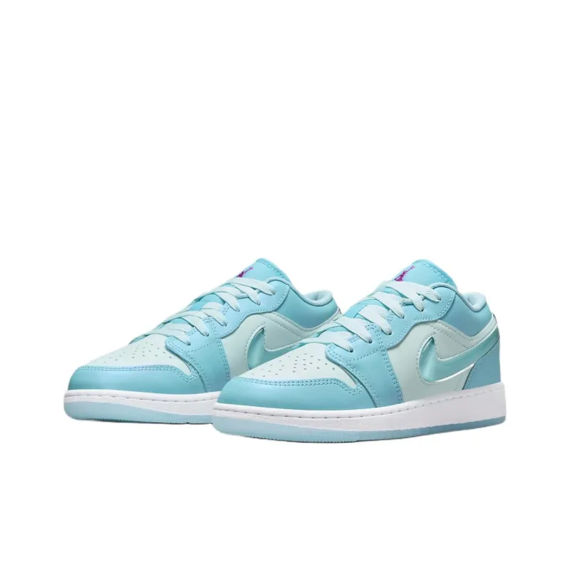 Jordan 1 Low SE Aquarius Blue GS-2