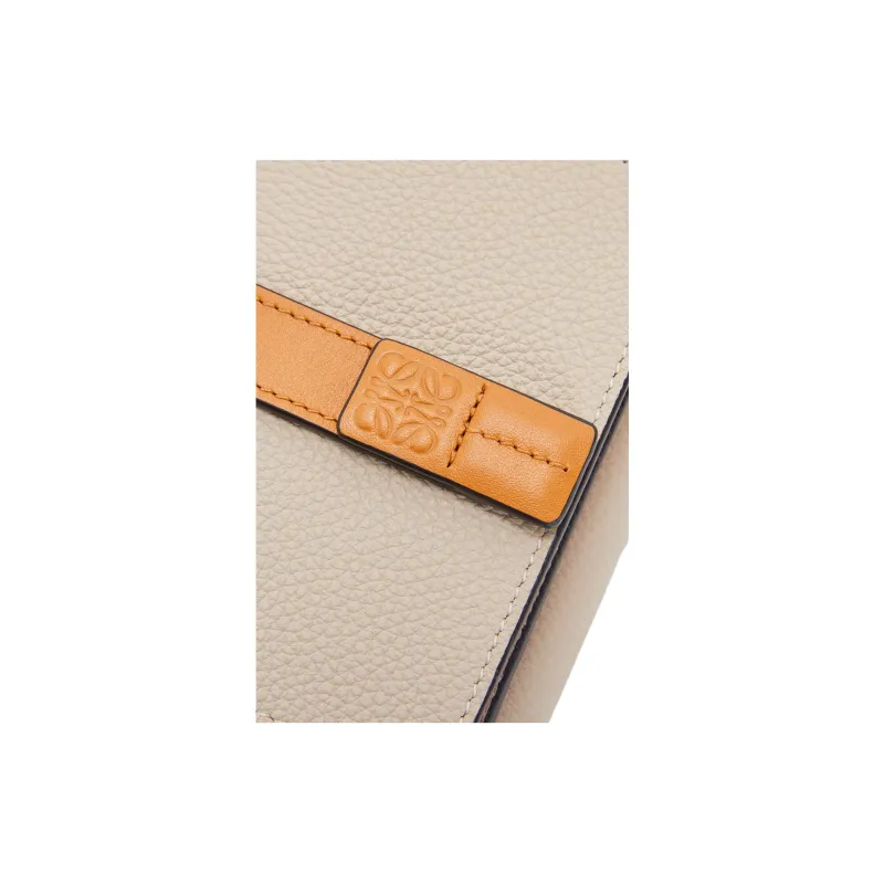 LOEWE Soft Grained Calfskin Wallet Women's Light Oat With Honey-5