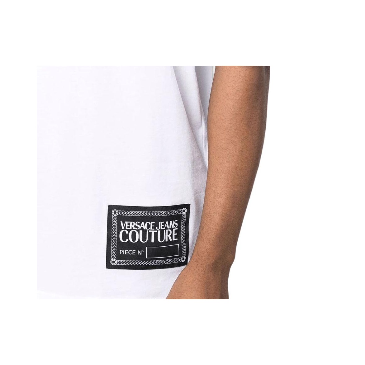 Tシャツ・カットソー VERSACE Men T Shirts 74GAHT05 CJ00T G03 White Versace Jeans Couture Bisiklet Yaka Pamuklu Relaxed Fit