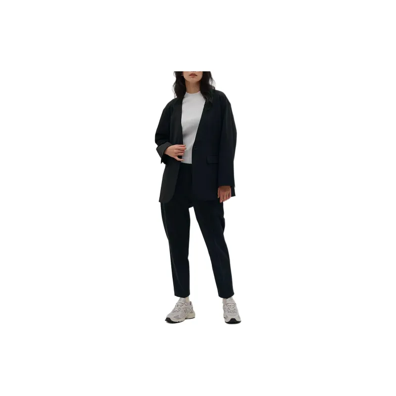 New Balance Jackets & Coats Women's Black-3