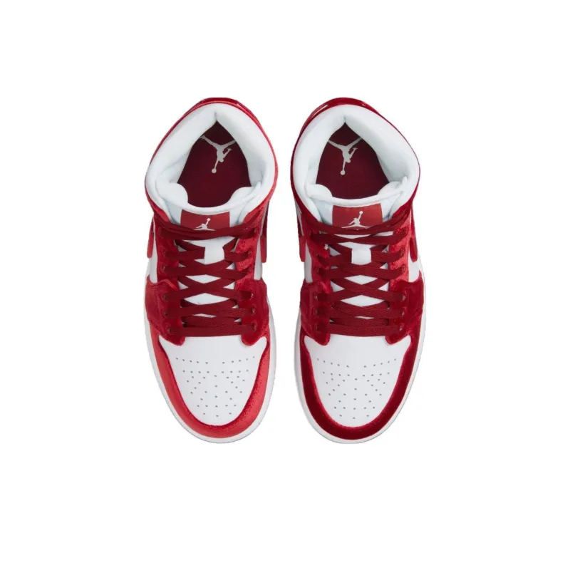 Air Jordan 1 Mid Se 'Red Velvet' Women's-3