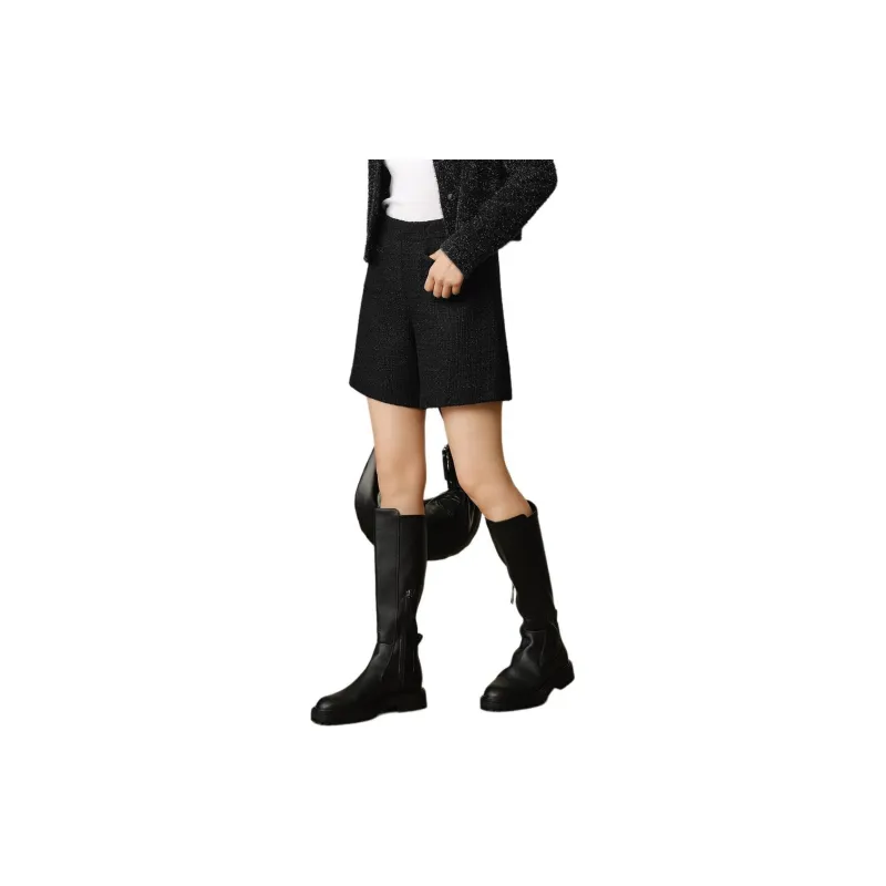 JZ. ANNAKRO Casual Shorts Women's Plain Black-2