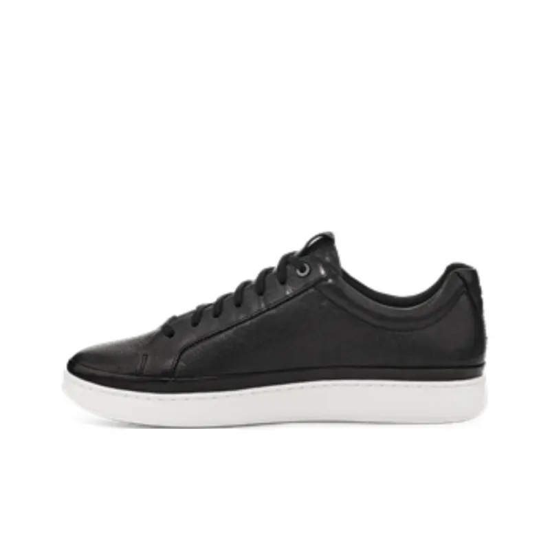 UGG Low Top Casual Shoes Men's Black-0