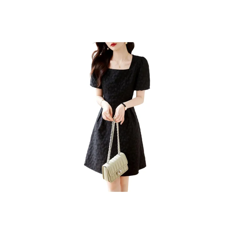 Still Quiet Short Sleeved Dress Women's Black-2