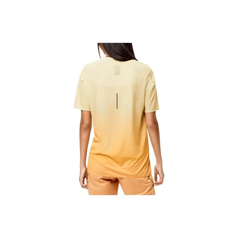 LOEWE X On Running Performance Tee 'Gradient Orange'-2
