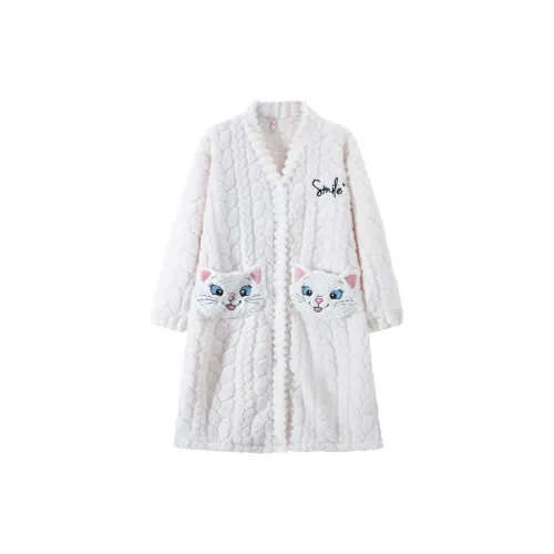 Qiao Ni Tong Pajama Robe Women's White
