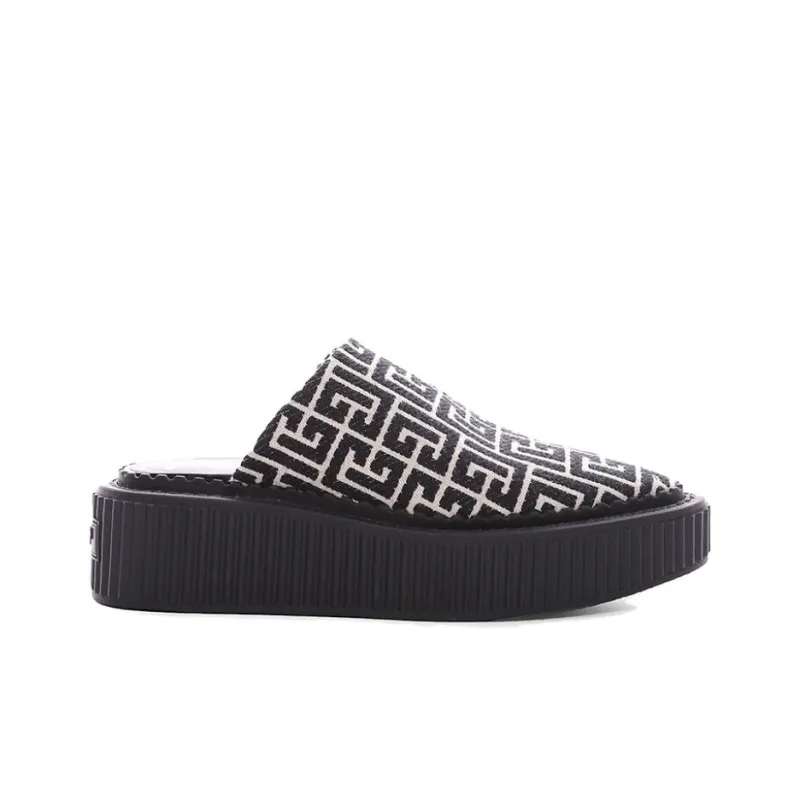 BALMAIN Flat Shoes Women's Black-1